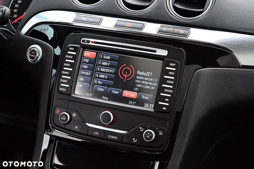 Ford S-Max 2.0 TDCi DPF Titanium X - 33