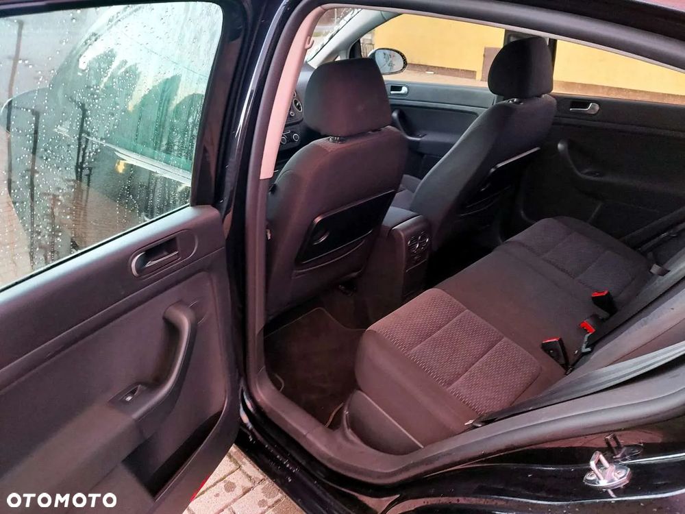 Volkswagen Golf Plus - 17