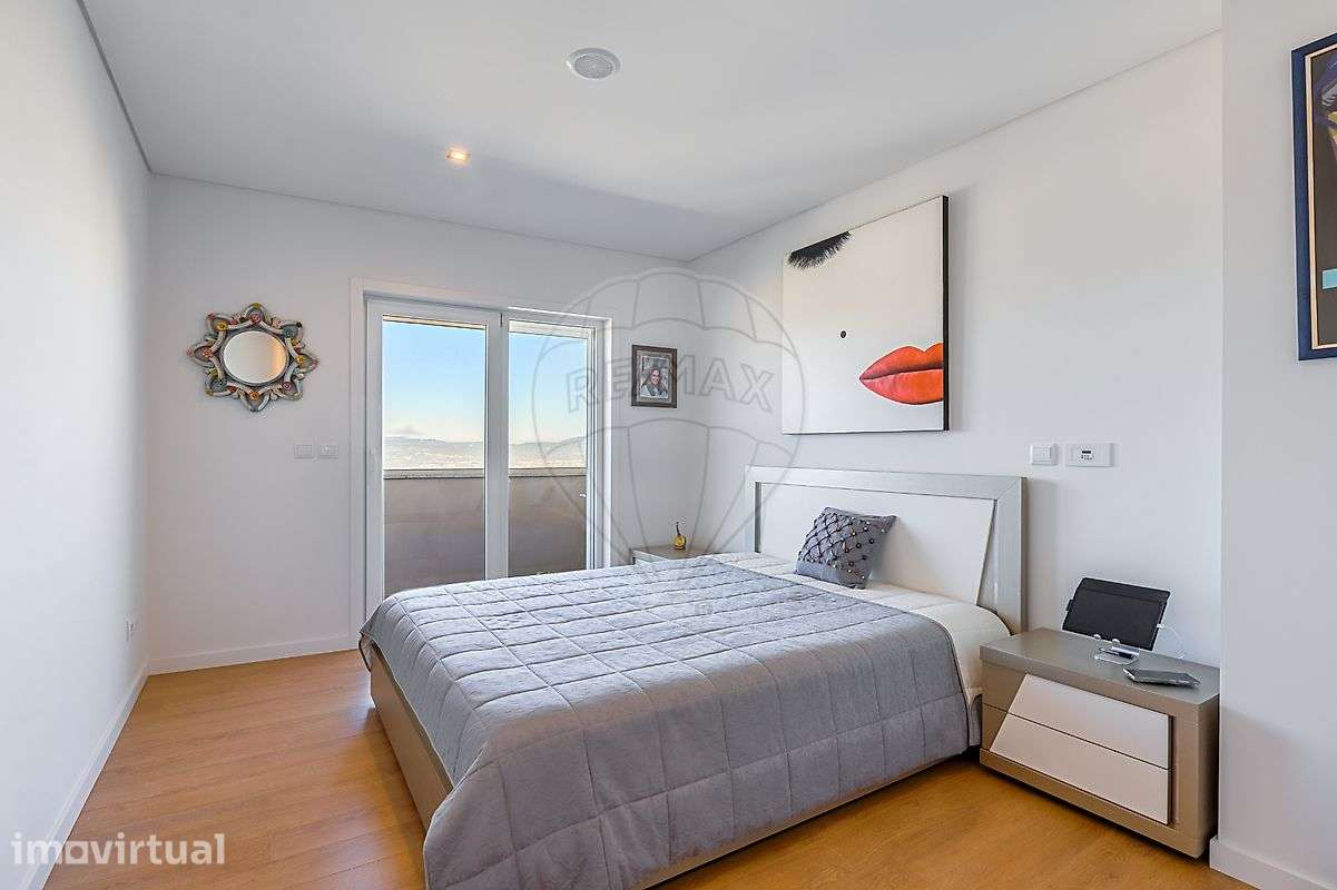 Apartamento T5 para venda - Grande imagem: 2/31