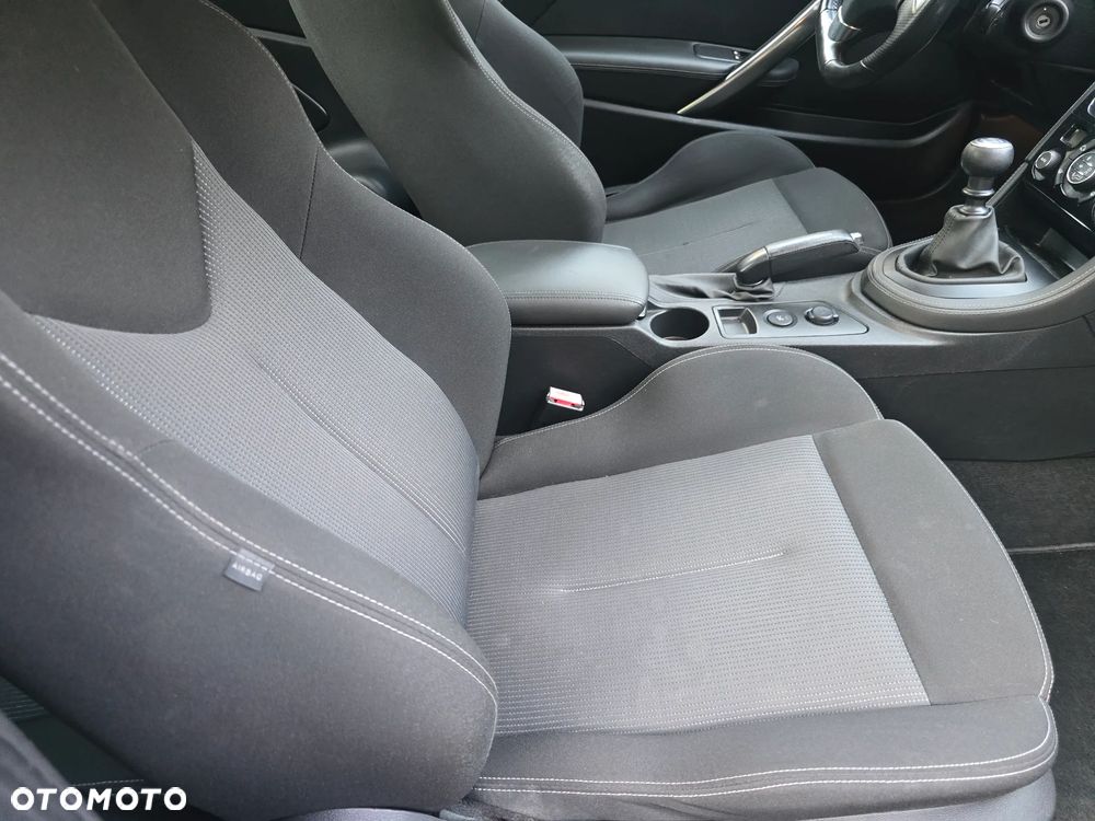 Peugeot RCZ 1.6 THP - 17