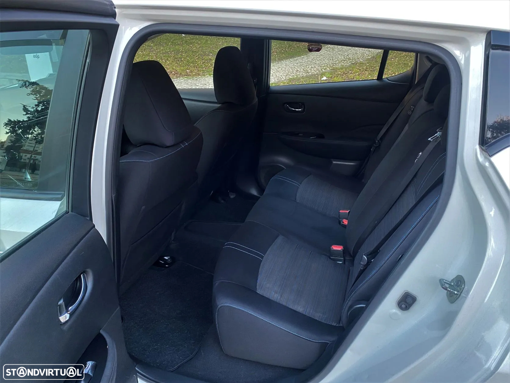 Nissan Leaf 40 kWh Acenta - 17