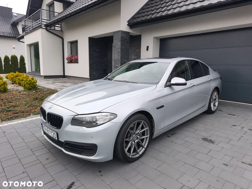 BMW Seria 5 520d Luxury Line - 4