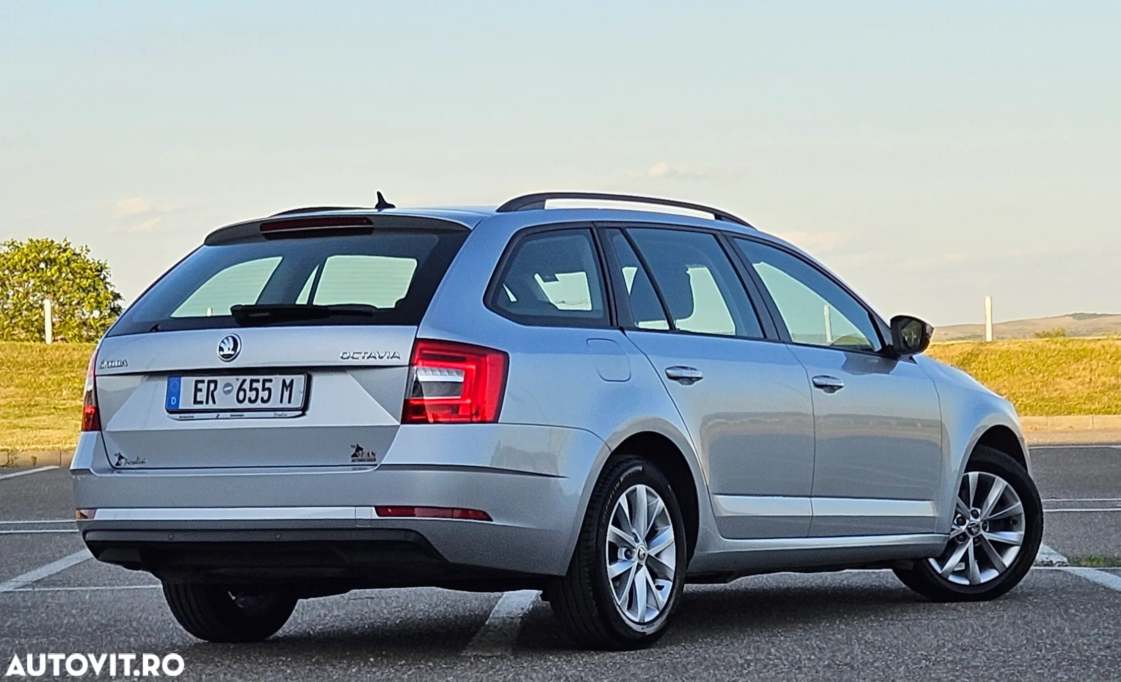 Skoda Octavia 2.0 TDI (Green tec) DSG Style - 16