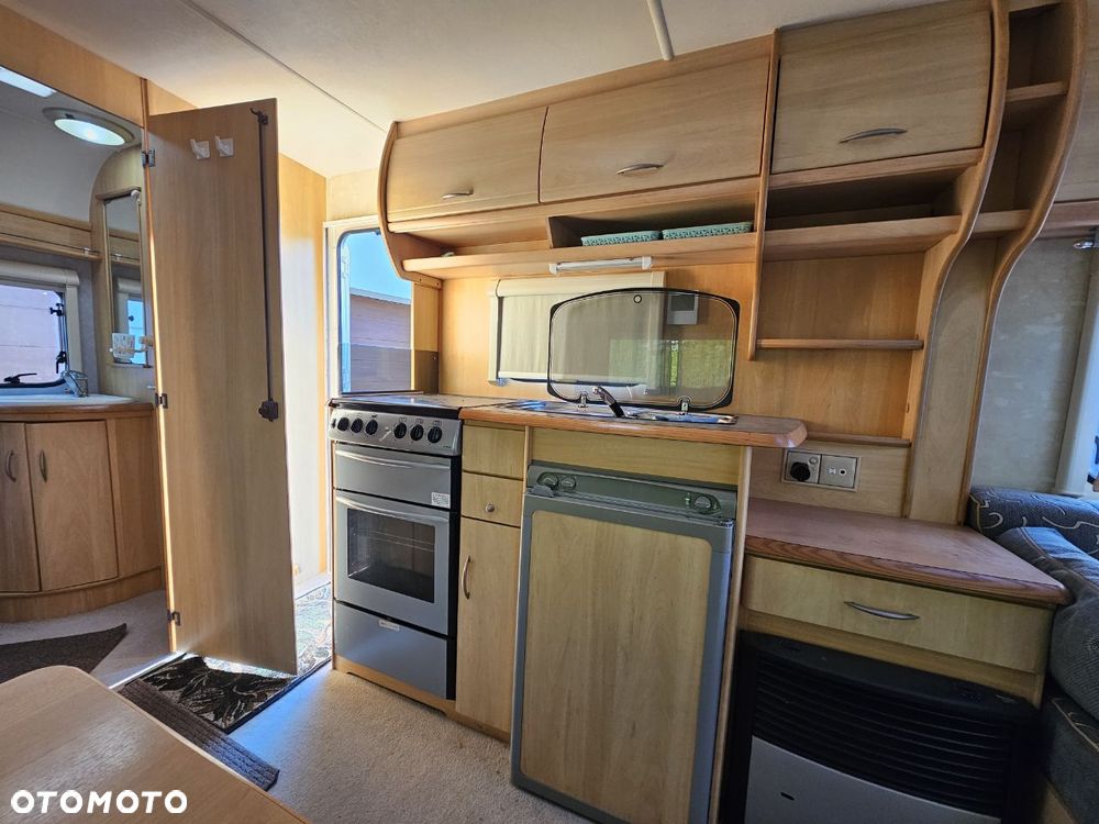 SWIFT STERLING VITESSE 520 - 6
