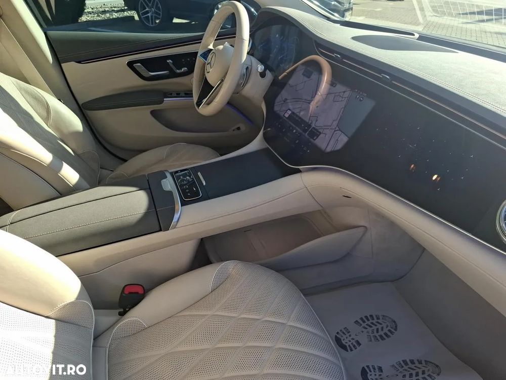 Mercedes-Benz EQS - 12