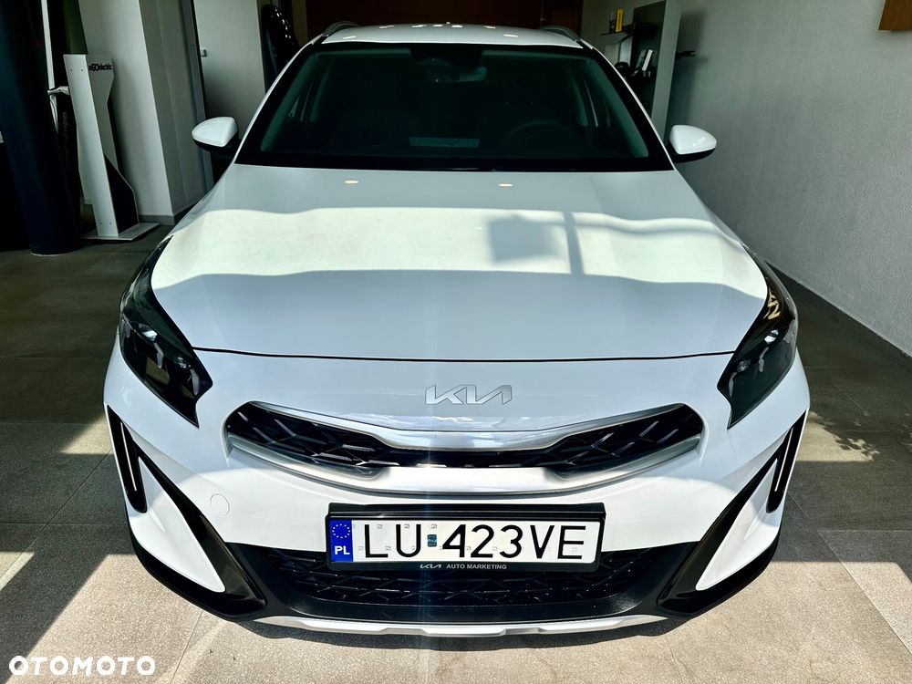 Kia XCeed 1.5 T-GDI M - 4