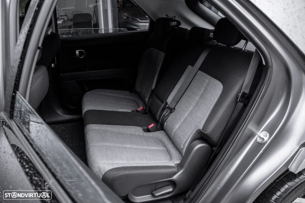 Hyundai Ioniq 5 72,6 kWh 4WD Dynamiq - 28