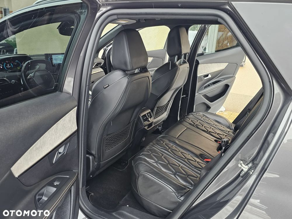 Peugeot 3008 1.6 PureTech Hybrid PHEV Allure Pack S&S EAT8 - 29