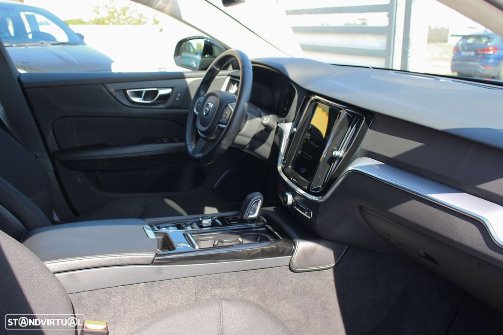 Volvo V60 2.0 T6 AWD TE R-Design - 37