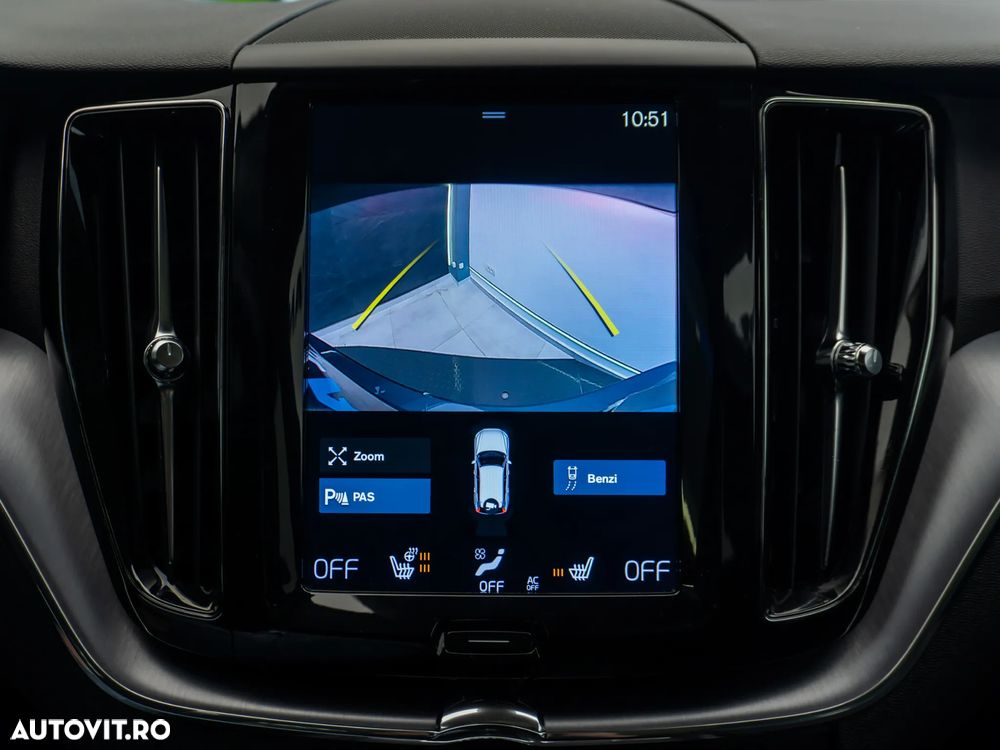Volvo XC 60 B4 D AWD Geartronic Momentum Pro - 36