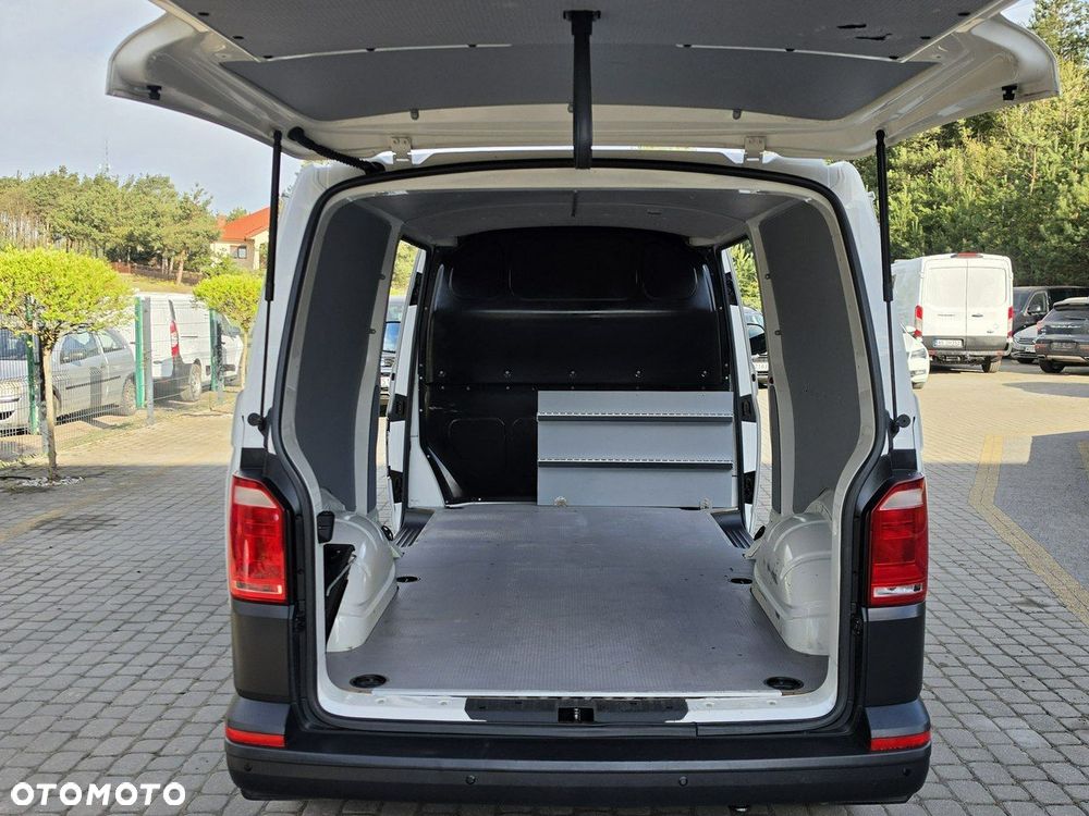 Volkswagen Transporter - 8