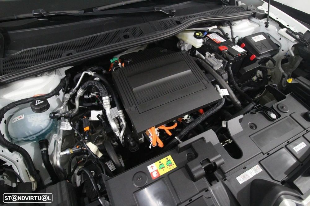 Citroën e-C4 50 kWh Shine - 15