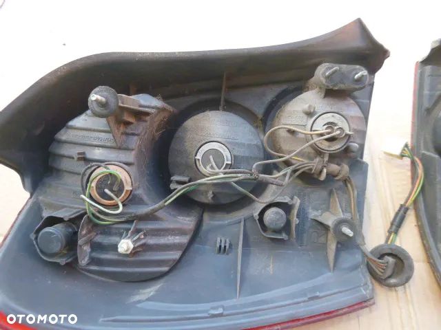 LAMPA LEWY TYŁ PRAWY TYŁ KOMPLET MAZDA 323F LIFT 01-03 - 10