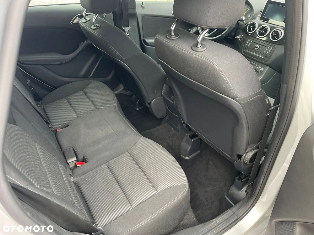 Mercedes-Benz Klasa B 180 (CDI) d 7G-DCT Style - 9