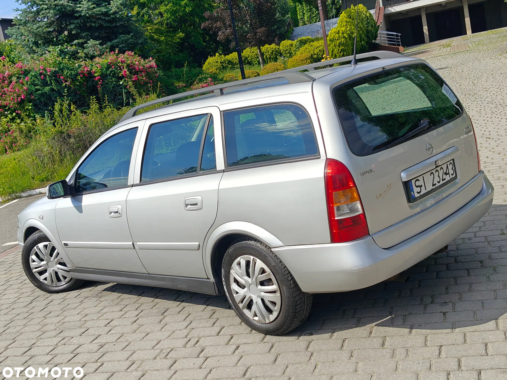 Opel Astra 1.8 Caravan Cosmo - 3