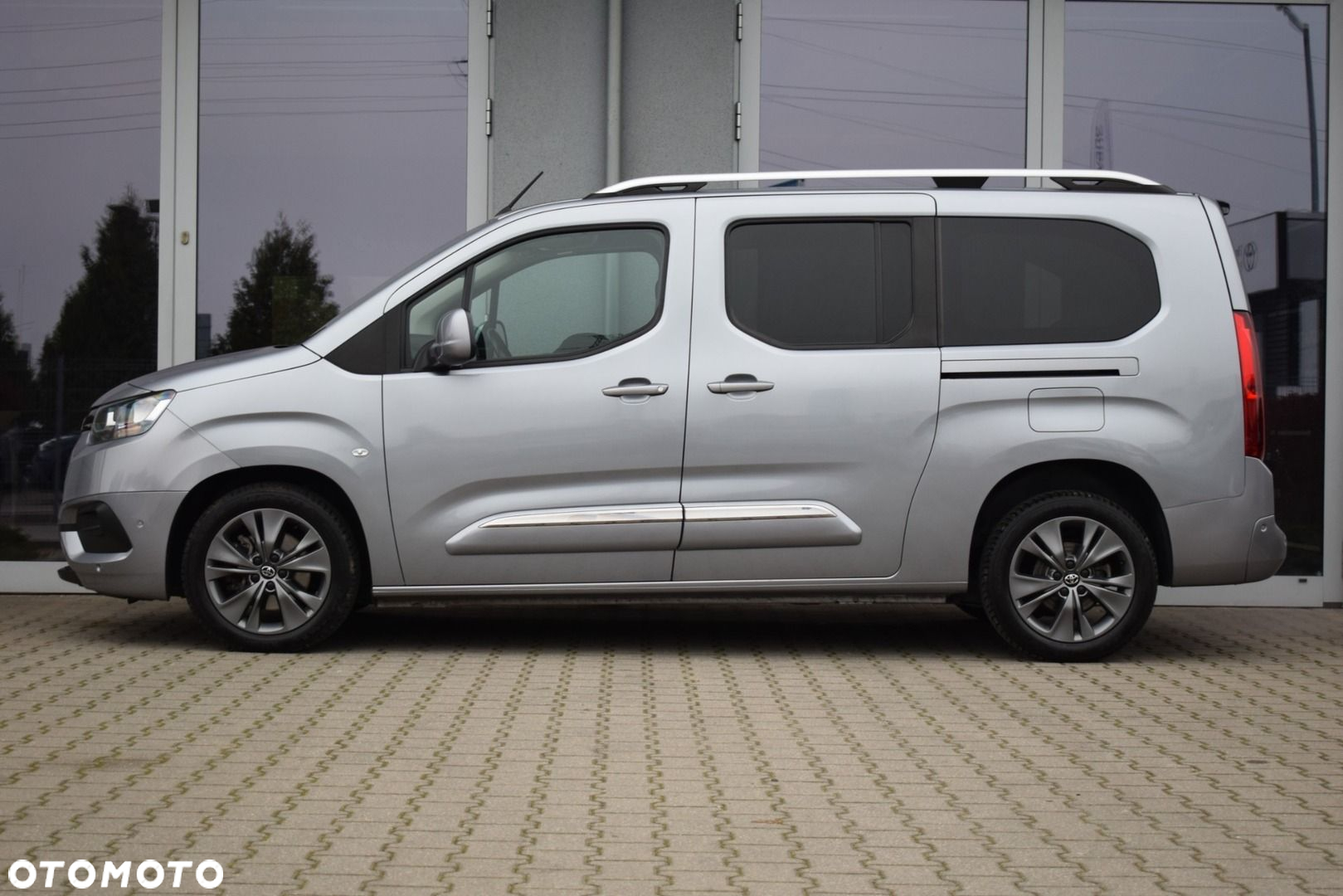 Toyota Proace City Verso 1.2 D-4T Family - 5
