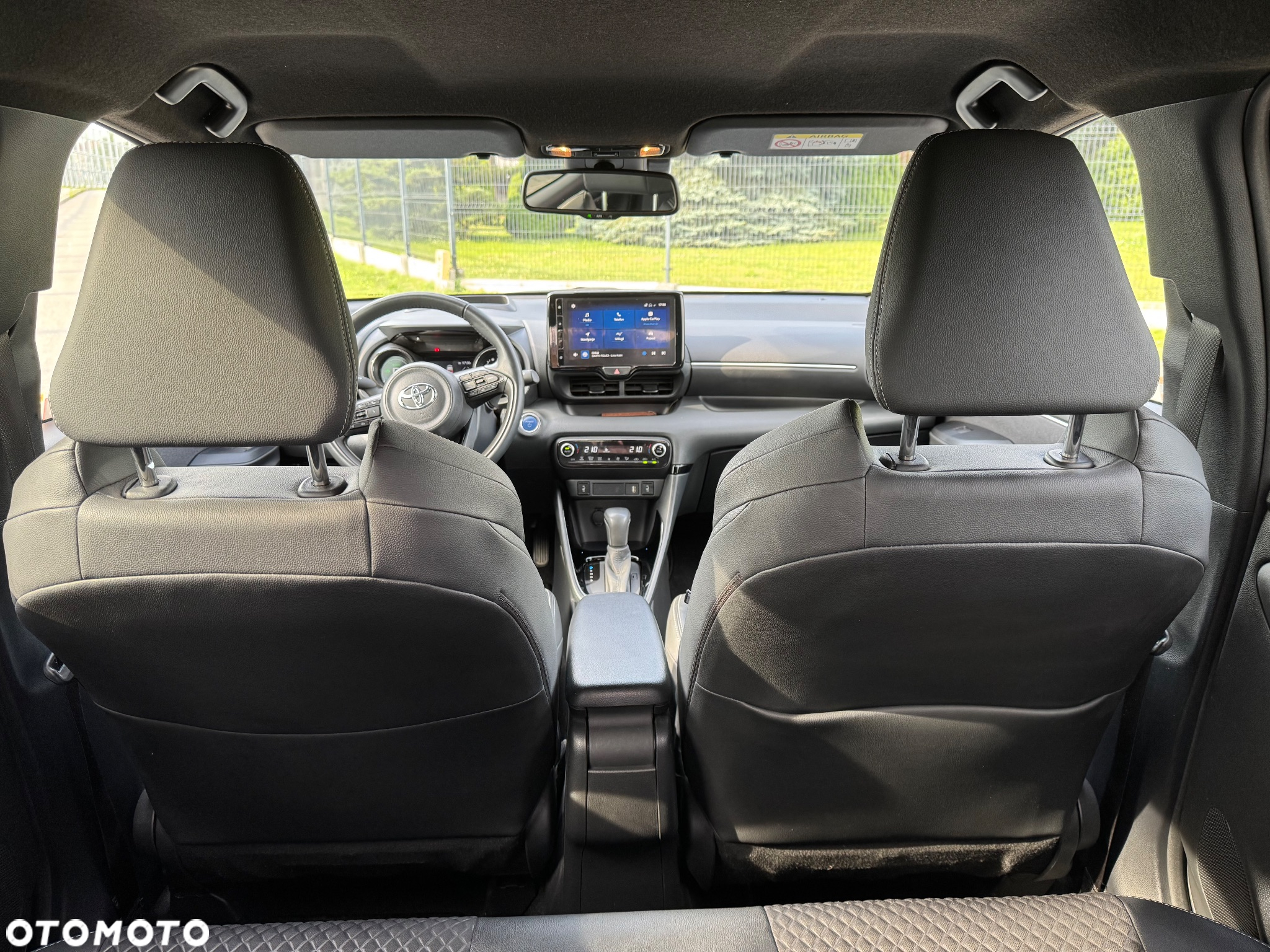 Toyota Yaris Hybrid 1.5 Style - 16