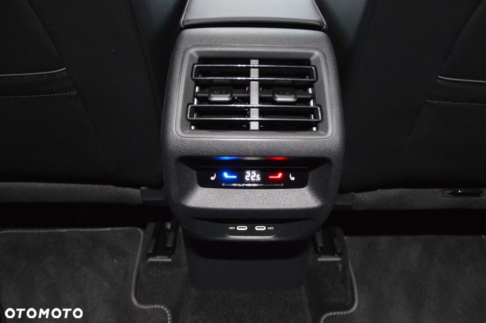 Volkswagen Tiguan - 16