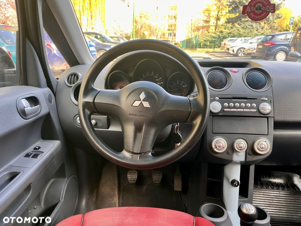 Mitsubishi Colt - 14