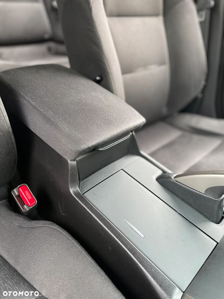 Honda Accord 2.0 Elegance - 25
