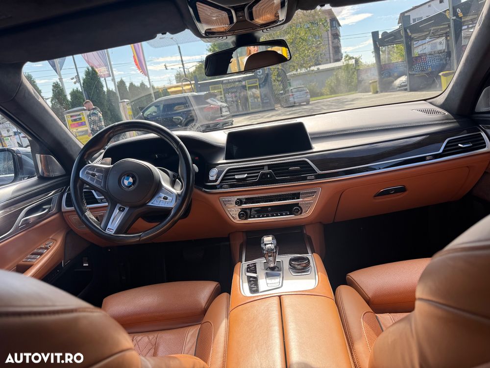 BMW Seria 7 745Le xDrive AT PHEV - 16
