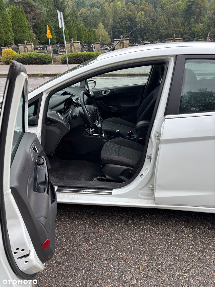 Ford Fiesta - 7
