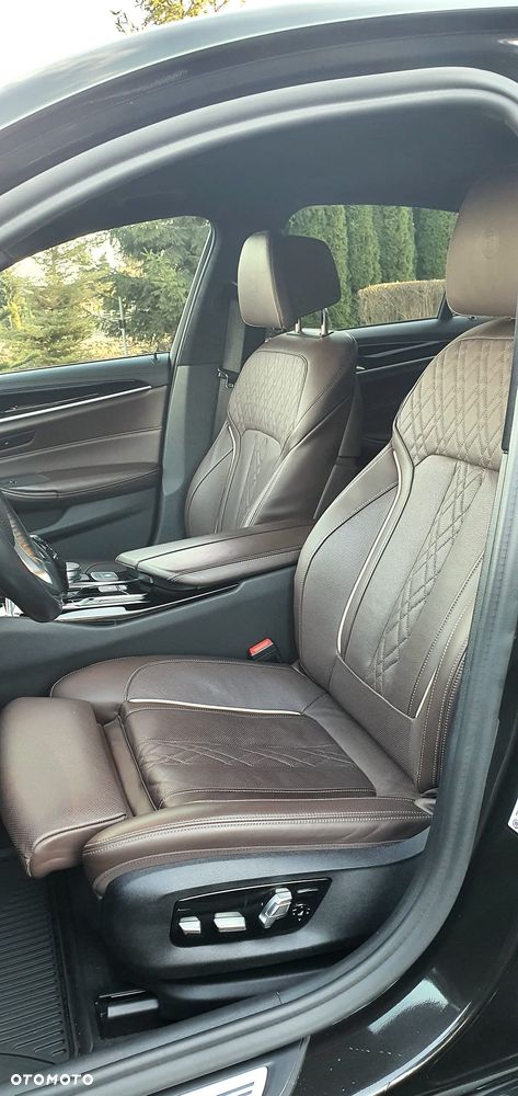 BMW-ALPINA B5 - 12