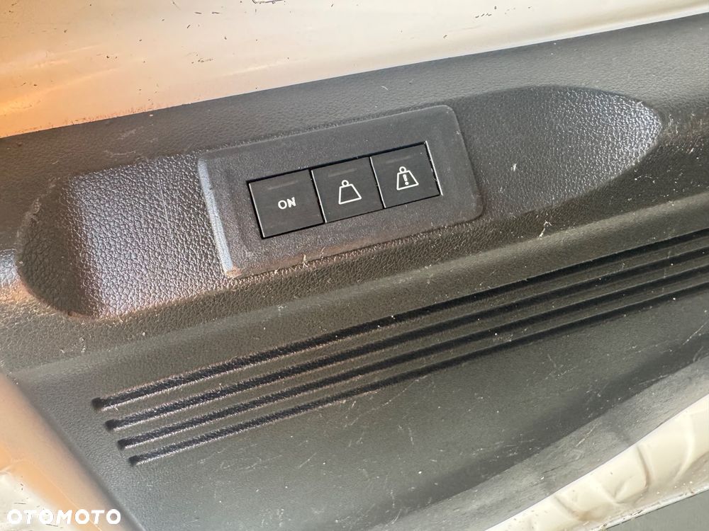 Peugeot Partner - 21