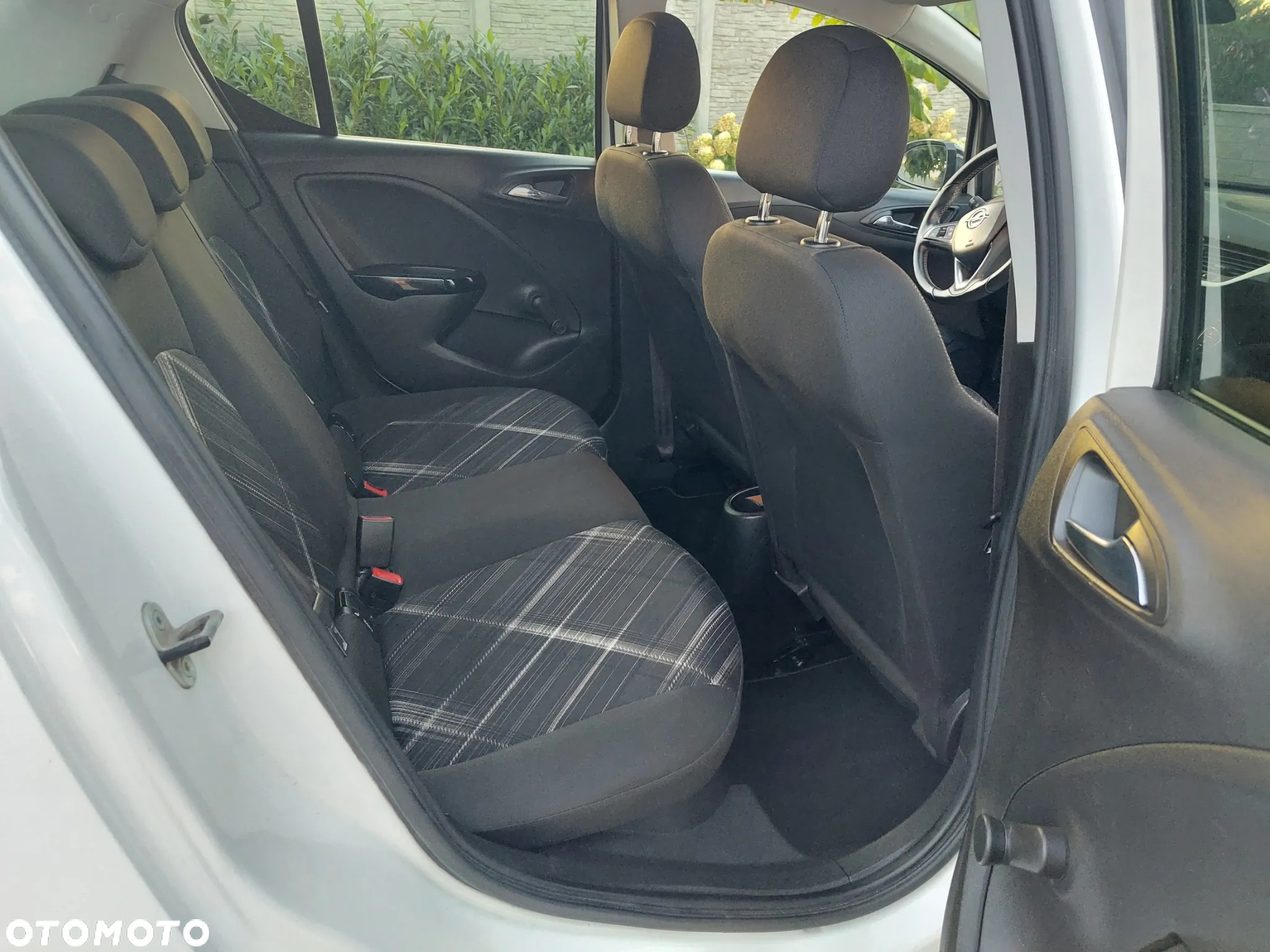 Opel Corsa 1.4 Color Edition S&S - 12