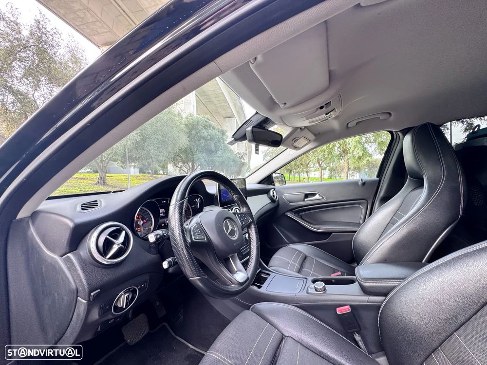 Mercedes-Benz GLA 220 d 4Matic 7G-DCT Urban - 9