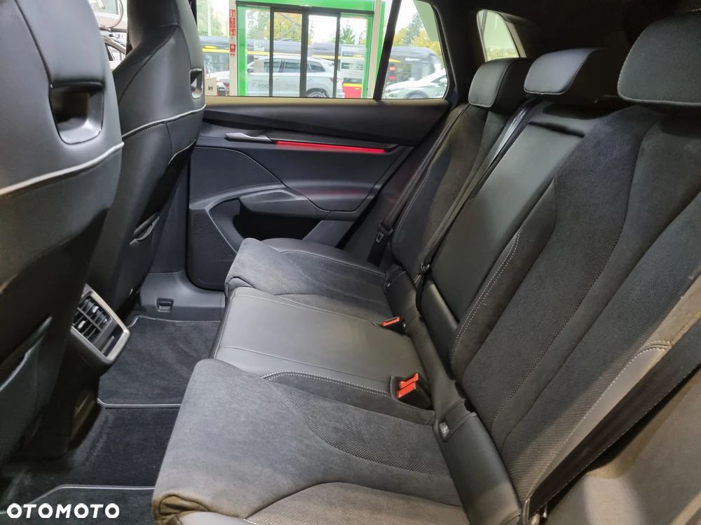 Skoda Elroq 60 63kWh Sportline - 17