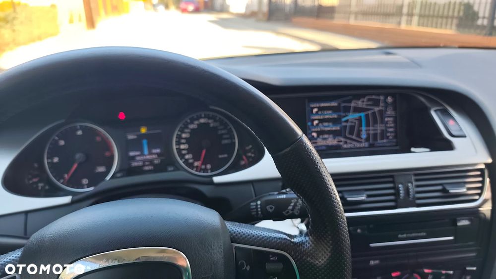 Audi A4 Avant 3.0 TDI DPF quattro Attraction - 13