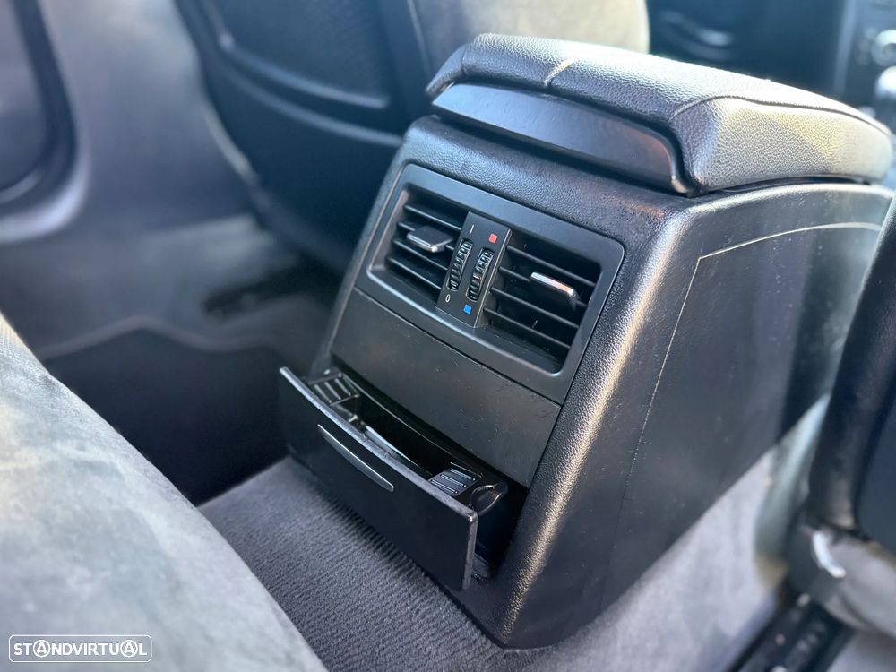 BMW 320 d Touring - 28