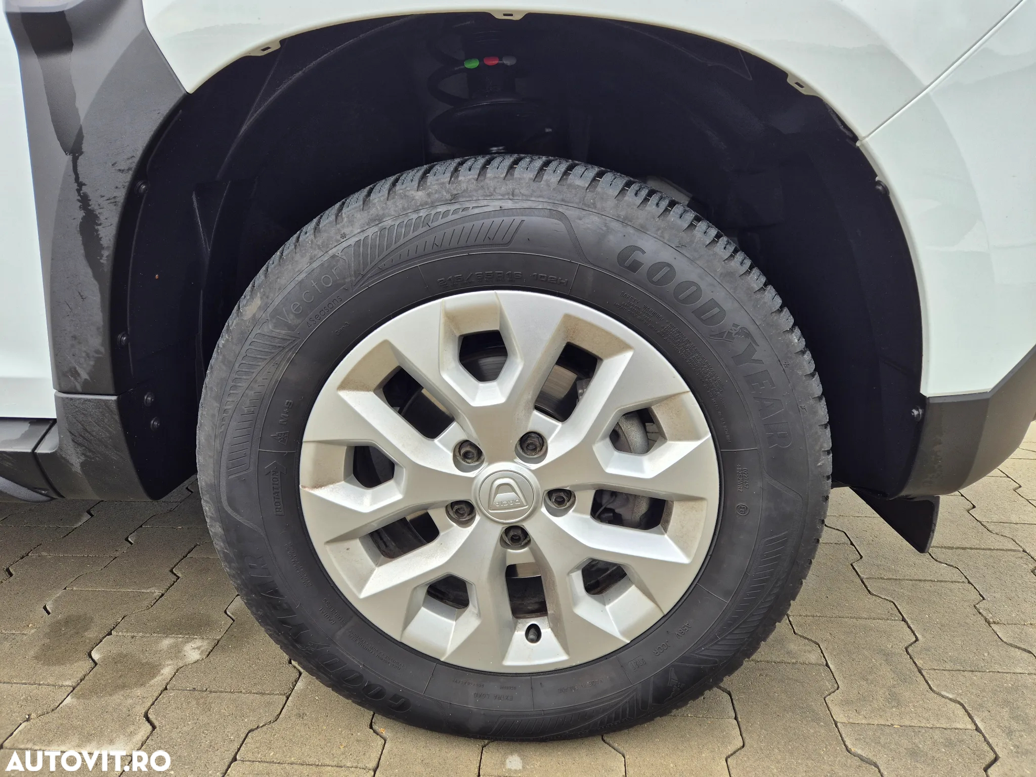 Dacia Duster 1.5 Blue dCi 4WD Comfort - 25