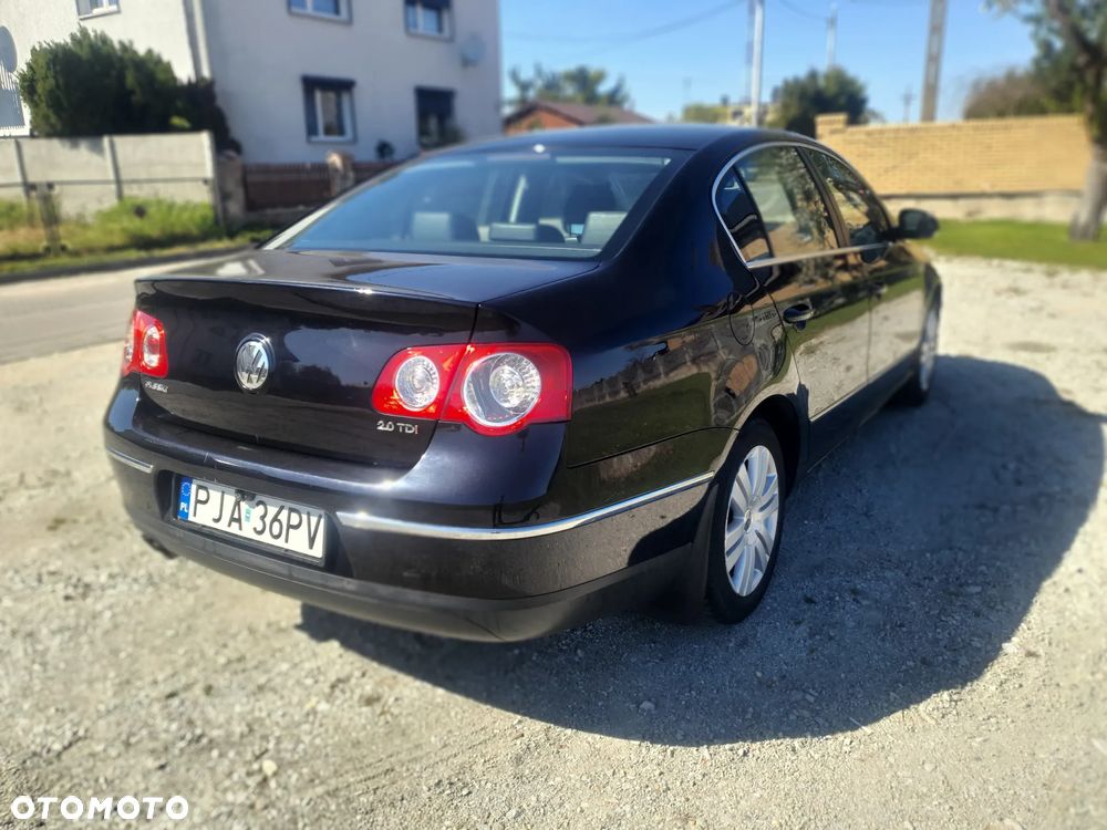 Volkswagen Passat 2.0 TDI DPF Highline - 3