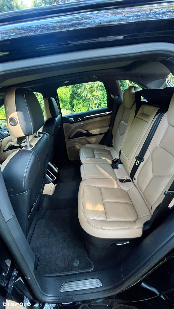 Porsche Cayenne - 11