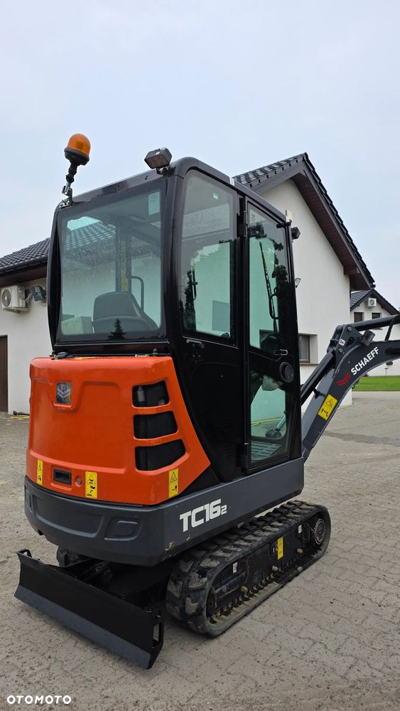 Schaeff TC16 - 4