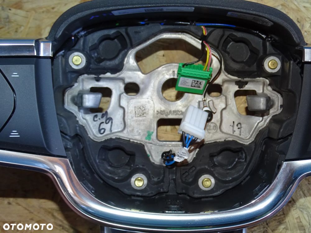 KIEROWNICA VOLVO XC40 SKÓRA STAN IDEALNY 32366938 - 6