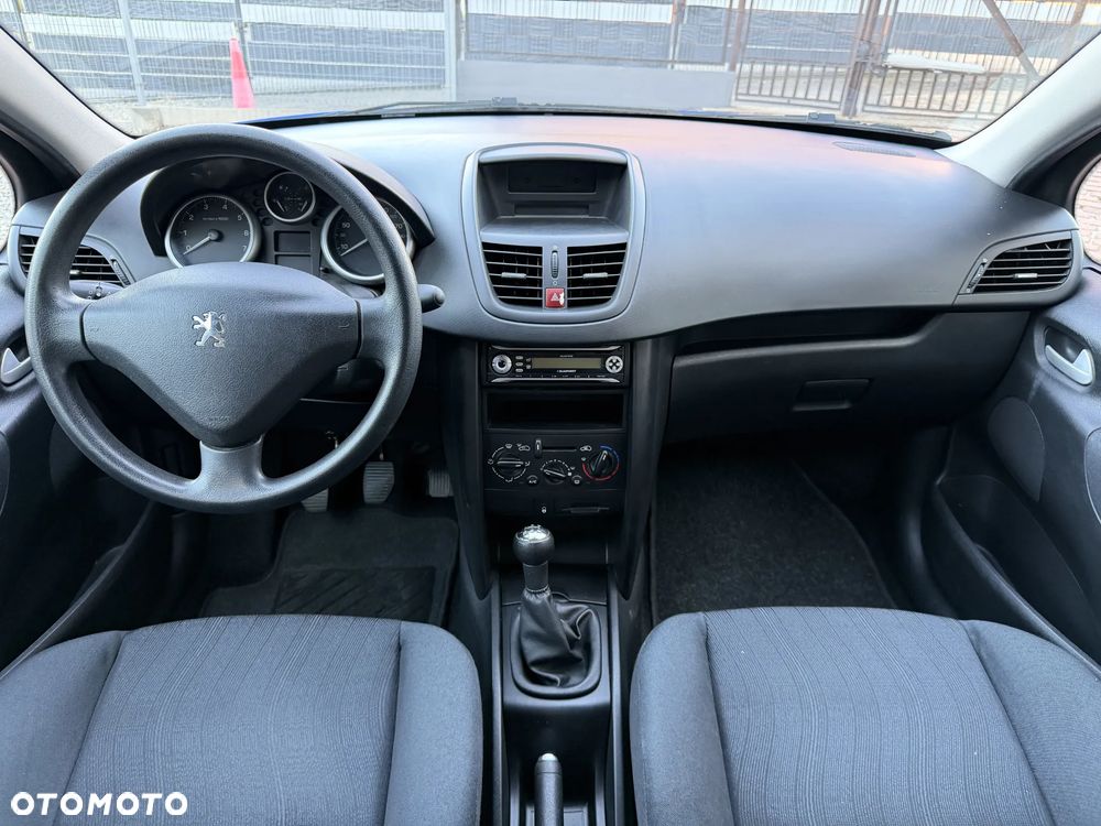 Peugeot 207 1.4 Trendy - 6
