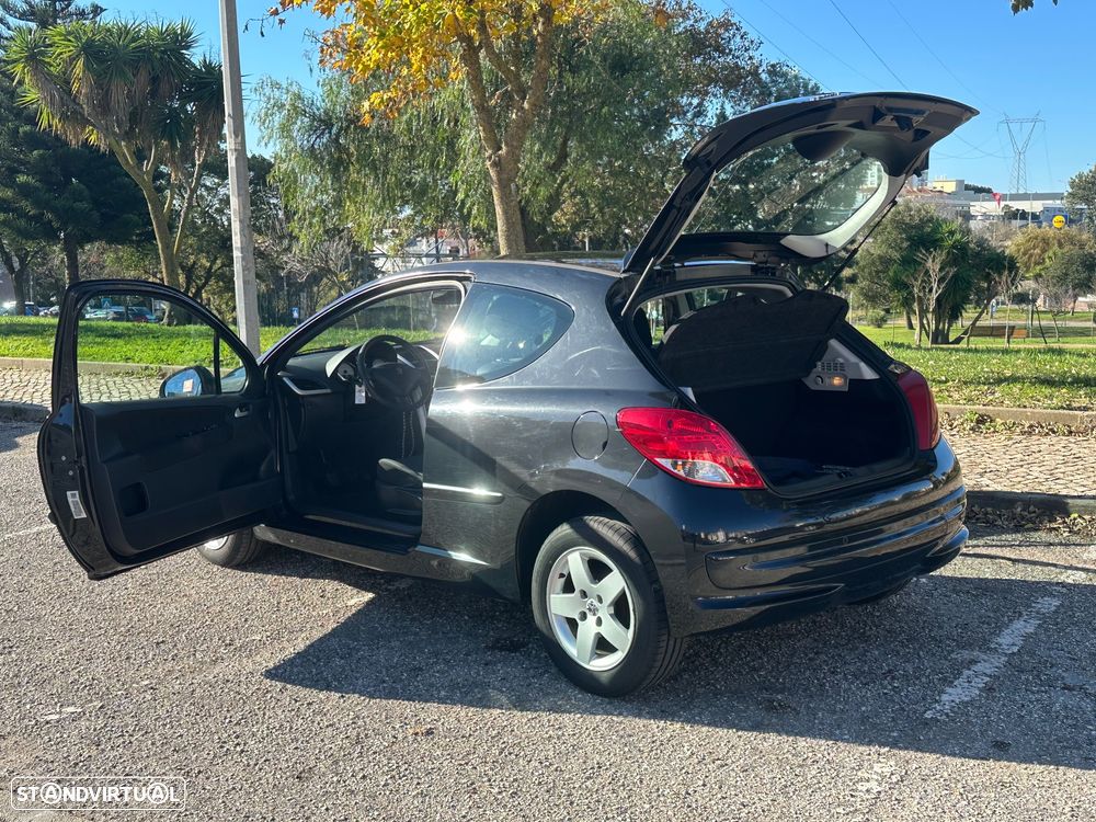 Peugeot 207 75 forever - 9