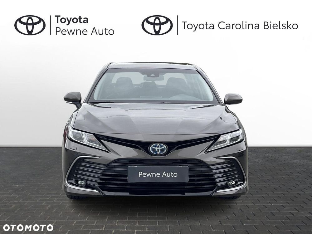Toyota Camry - 5