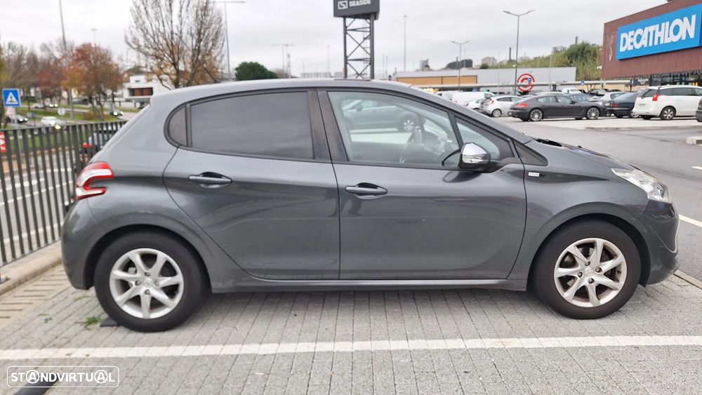 Peugeot 208 82 PureTech Style - 3