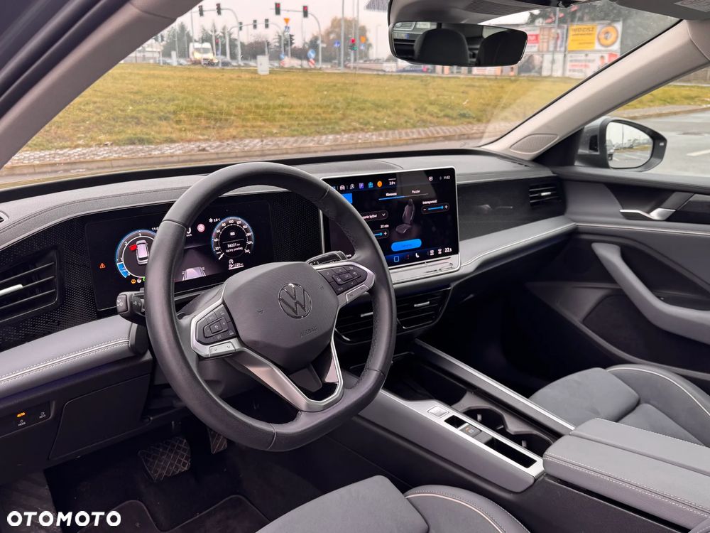 Volkswagen Passat Variant 2.0 TDI SCR Business DSG - 10