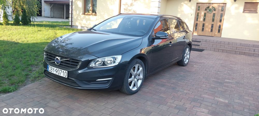 Volvo V60 D2 Drive-E Kinetic - 1