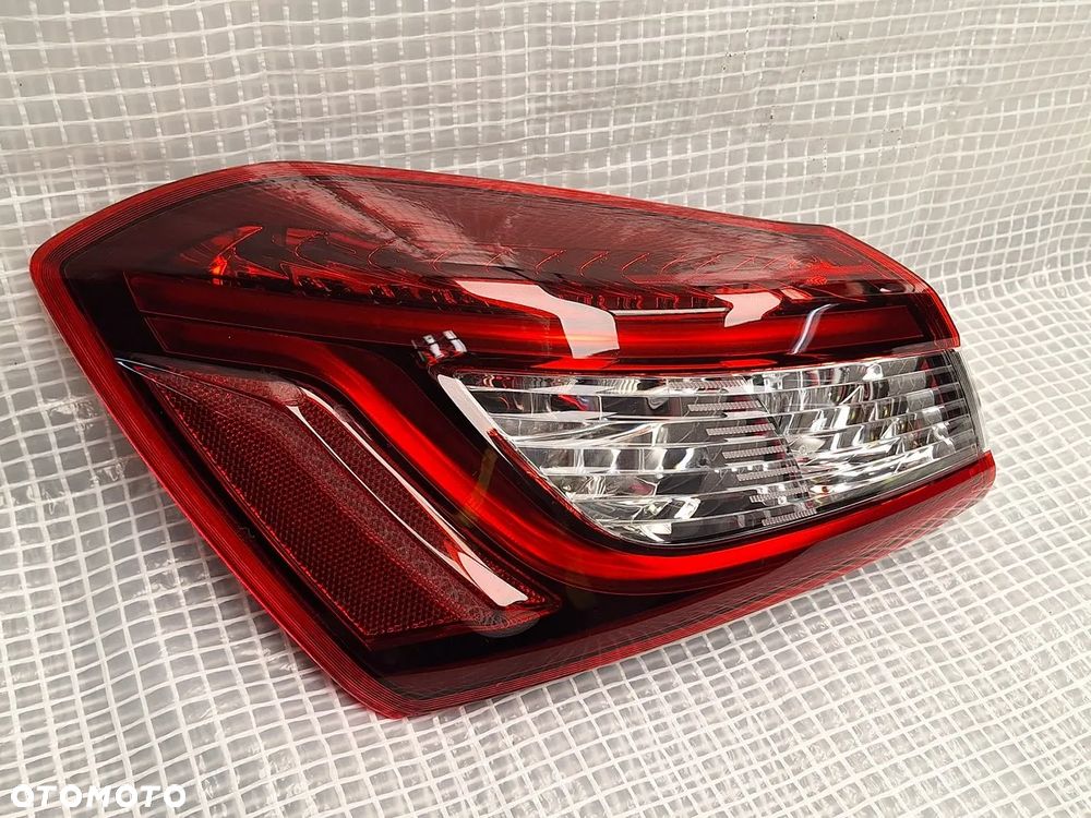 lampa tyl tylna lewa maserati ghibli m157 2013- dark ciemna nero 06701064450 europa orginal demontaz - 3