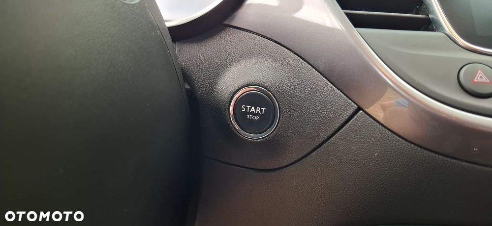 Opel Crossland X 1.6 Start/Stop Ultimate - 22