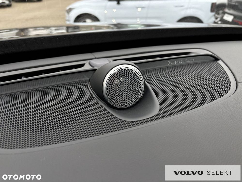 Volvo XC 90 - 22