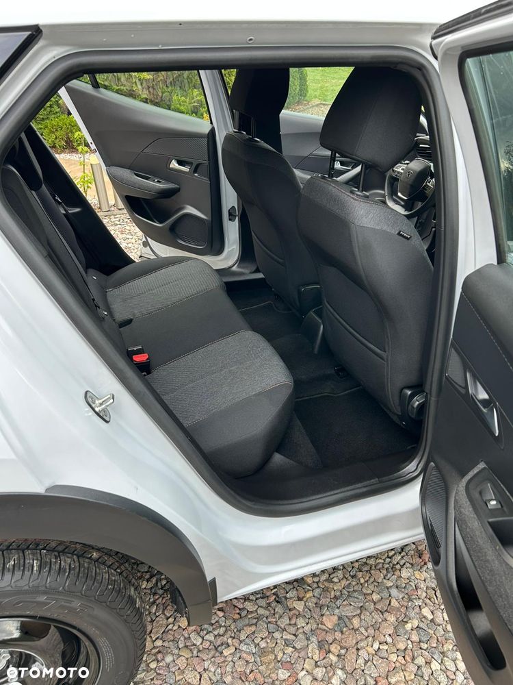 Peugeot 2008 Hybrid 136 e-DSC Style - 9