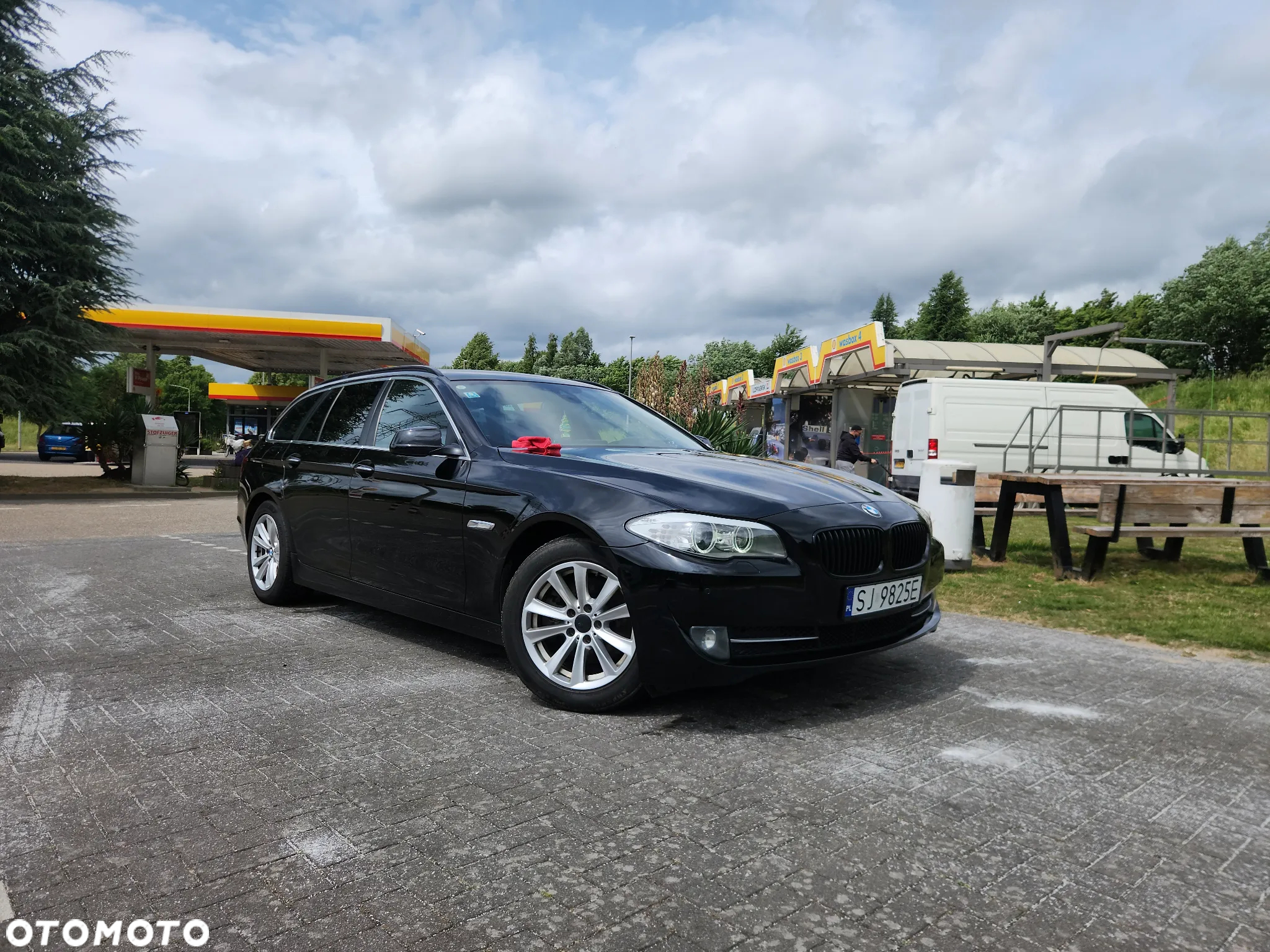 BMW Seria 5 520d Touring - 9