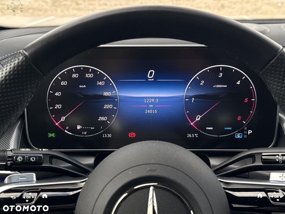 Mercedes-Benz GLC - 15